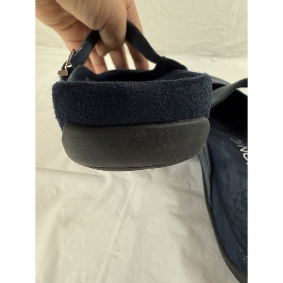 Vionic Midway size 5 Mule Clogs Blue Leather Laser Cutout Floral Arch Support - Picture 14 of 16